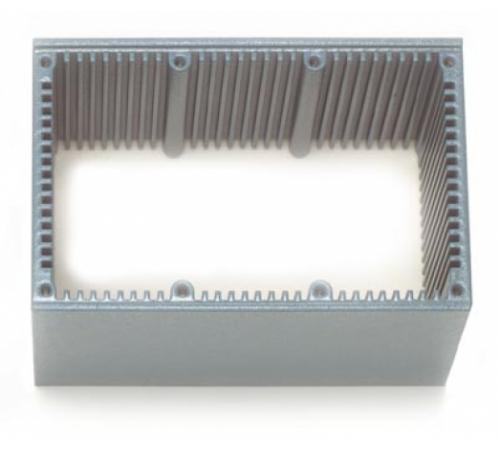 Fluke Pomona 3311 Shielded Box, Size G (4.13" X 2.68" X 3.16") Blue Enamel, With Covers (item no. 1928983)