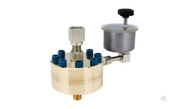 Fluke Calibration P5521 and P5522 Liquid-to-Liquid Separators (item no. 4185715, 4185726)